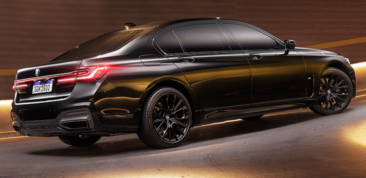 img-prod-carro-bmw745-2